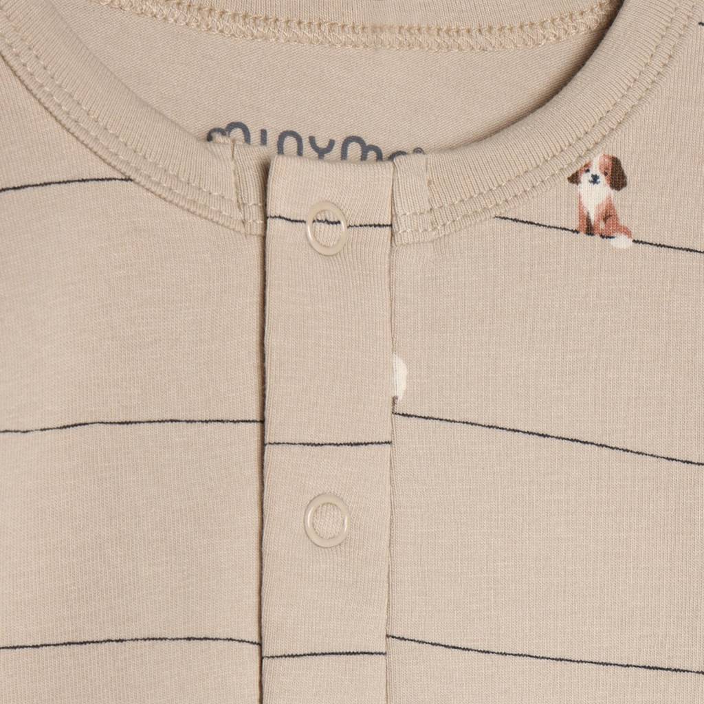 Long-sleeved T-shirt