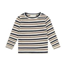 Long-sleeved T-shirt