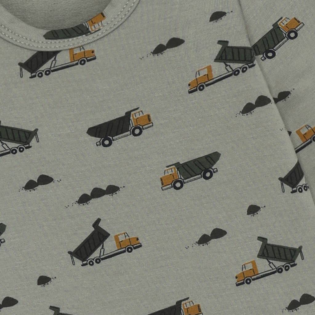 Long-sleeved T-shirt