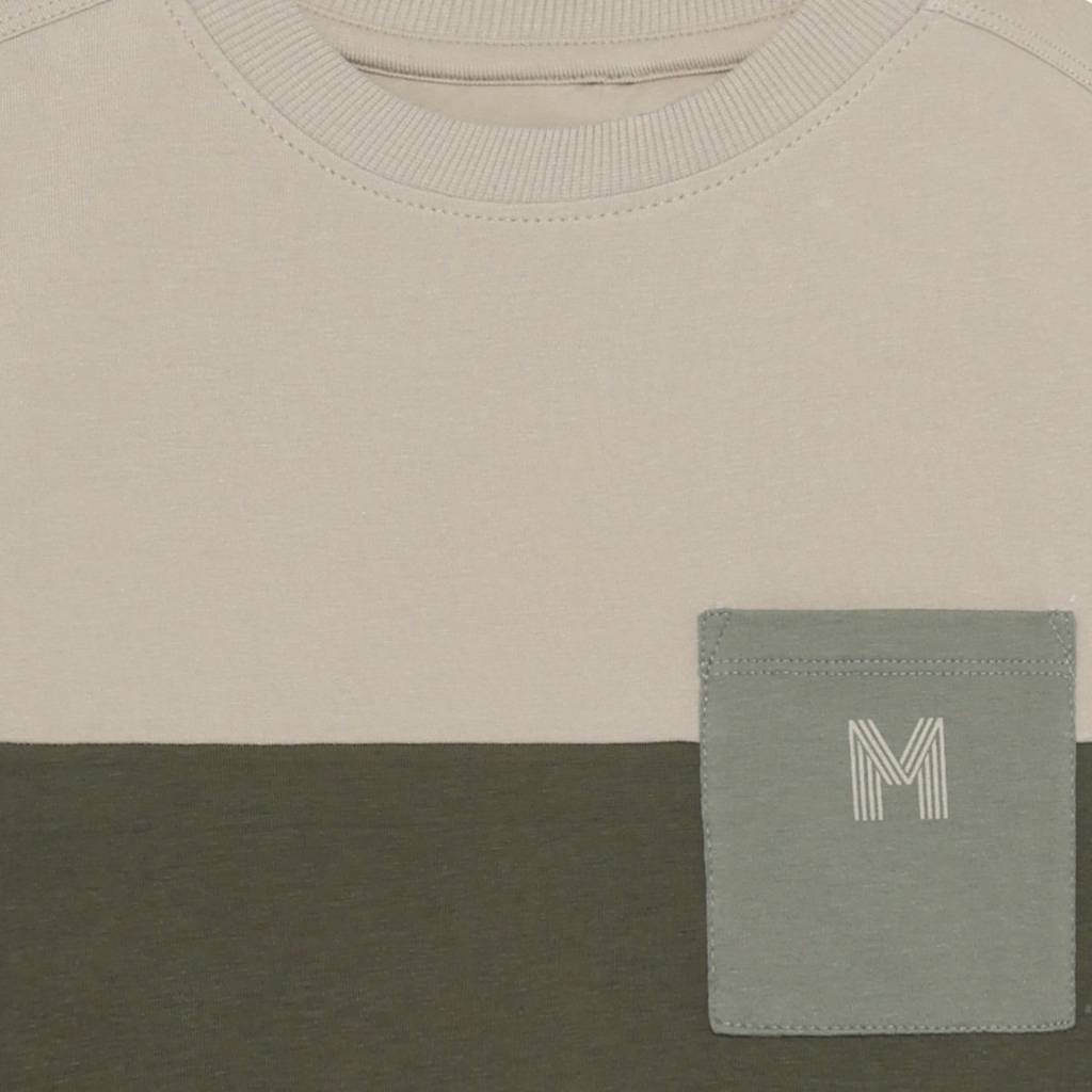 Long-sleeved T-shirt