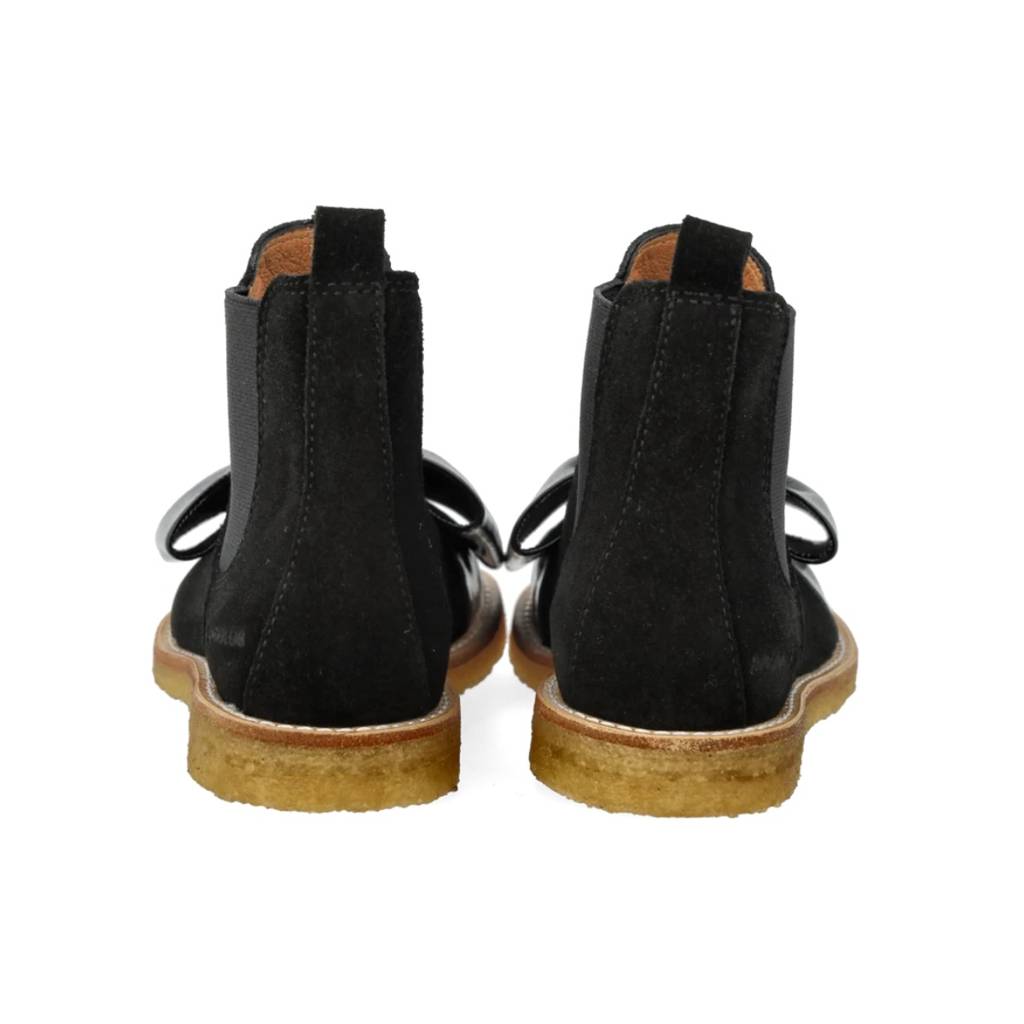Chelsea Boot with Bow