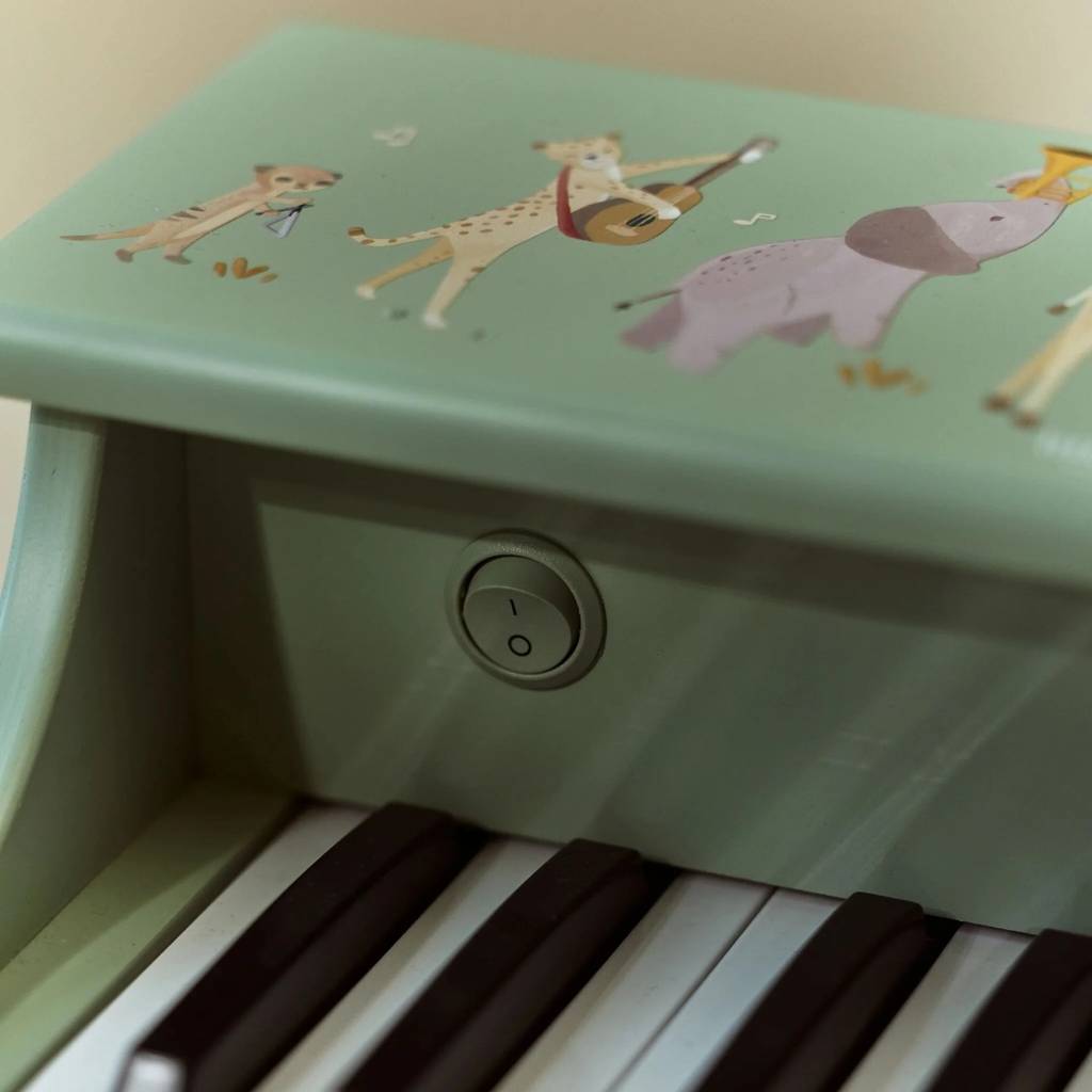 Wooden Piano - Safari Friends